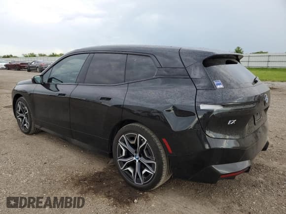 ✅ 2024 BMW iX xDrive50 • VIN: WB523CF03RCP89714 • Lot: 63060694. Wystawiony na Copart z przebiegiem 4 732 mil. Bezpłatny archiwum sprzedaży aukcyjnych z USA i szczegółowy raport historii pojazdu na DreamBid. Zdjęcie 2.