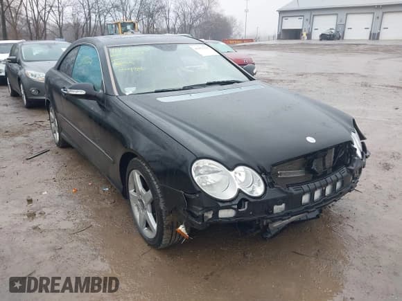 ✅ 2007 Mercedes-Benz CLK 550 • VIN: WDBTJ72H77F214706 • Lot: 41471332. Listed on IAAI with 87,310 mi. Free auction sales archive from the USA and detailed vehicle history report at DreamBid. Image 1.
