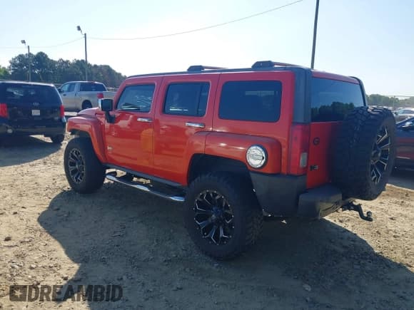 ✅ 2008 Hummer H3 • VIN: 5GTEN53E088199116 • Lot: 42340284. Listed on IAAI with 104,832 mi. Free auction sales archive from the USA and detailed vehicle history report at DreamBid. Image 3.