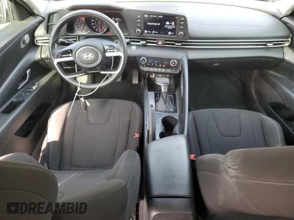 ✅ 2021 Hyundai Elantra SEL • VIN: KMHLM4AG0MU177839 • Lot: 57162105. Listed on Copart with 45,176 mi. Free auction sales archive from the USA and detailed vehicle history report at DreamBid. Image 8.