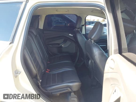 ✅ 2018 Ford Escape Titanium • VIN: 1FMCU0J95JUC09285 • Lot: 43574364. Listed on IAAI with 21,768 mi. Free auction sales archive from the USA and detailed vehicle history report at DreamBid. Image 8.