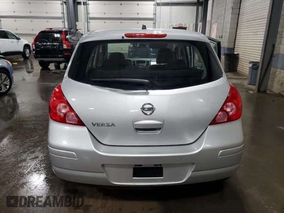 ✅ 2010 Nissan Versa SL • VIN: 3N1BC1CP2AL439528 • Lot: 90512465. Listed on Copart with 94,710 mi. Free auction sales archive from the USA and detailed vehicle history report at DreamBid. Image 6.