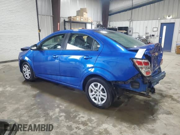 2019 Chevrolet Sonic LS z VIN 1G1JB5SB1K4125359, wystawiony jako Copart lot #72516934 z przebiegiem 97 512 mil mil oraz Szkoda całkowita • Salvage title. Historia ofert i sprzedaży dostępna na DreamBid. Obrazek 2.