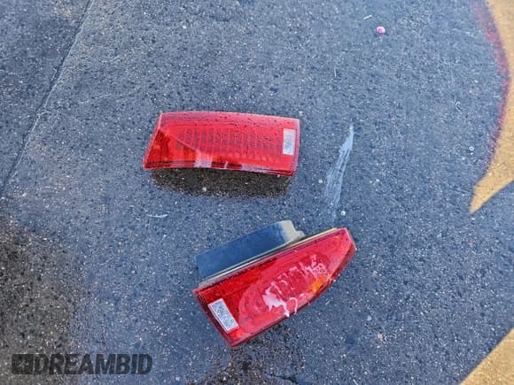 ✅ 2012 Cadillac CTS Premium • VIN: 1G6DS5E30C0122781 • Lot: 93737775. Listed on Copart with 127,343 mi. Free auction sales archive from the USA and detailed vehicle history report at DreamBid. Image 12.