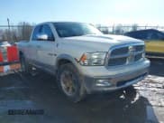✅ 2009 Dodge 1500 SLT • VIN: 1D3HV18T19S704077 • Lot: 41741928. Wystawiony na IAAI z przebiegiem 155 812 mil. Bezpłatny archiwum sprzedaży aukcyjnych z USA i szczegółowy raport historii pojazdu na DreamBid. Zdjęcie 1.