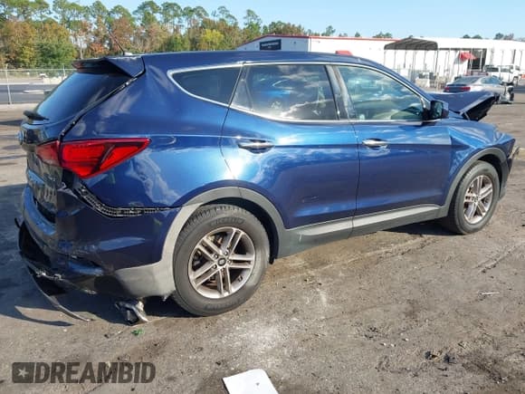 ✅ 2018 Hyundai Santa Fe 2.4L • VIN: 5XYZT3LB8JG535666 • Лот: 43651269. Опубликован ранее на IAAI с пробегом 101 785 миль. Бесплатный доступ к архиву аукционных продаж из США и подробный отчёт об истории автомобиля на DreamBid. Изображение 4.