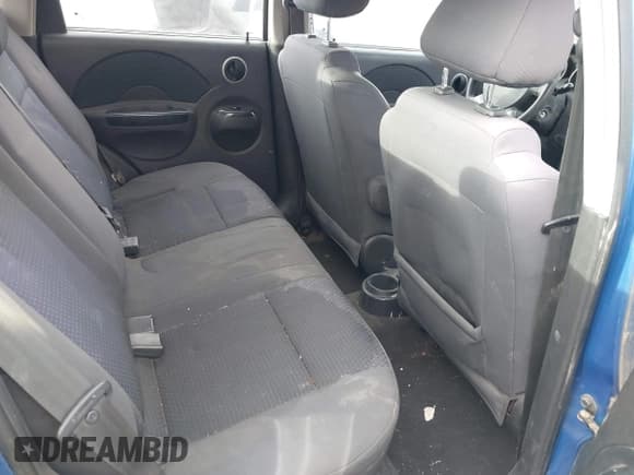 ✅ 2008 Chevrolet Aveo LS • VIN: KL1TD66648B251658 • Lot: 43674501. Wystawiony na IAAI z przebiegiem 198 043 mil. Bezpłatny archiwum sprzedaży aukcyjnych z USA i szczegółowy raport historii pojazdu na DreamBid. Zdjęcie 8.