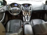 ✅ 2013 Ford Focus SE • VIN: 1FADP3F22DL223321 • Lot: 84913344. Wystawiony na Copart z przebiegiem 143 009 mil. Bezpłatny archiwum sprzedaży aukcyjnych z USA i szczegółowy raport historii pojazdu na DreamBid. Zdjęcie 8.