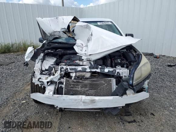 2014 Chevrolet Malibu LS z VIN 1G11A5SL7EF263122, wystawiony jako Copart lot #68761225 z przebiegiem 127 422 mil mil oraz Czysty tytuł • Clean title. Historia ofert i sprzedaży dostępna na DreamBid. Obrazek 5.