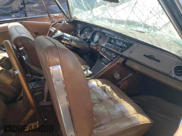 ✅ 1963 Buick Riviera • VIN: 7J1041308 • Лот: 68149744. Опубликован ранее на Copart с пробегом 3 273 миль. Бесплатный доступ к архиву аукционных продаж из США и подробный отчёт об истории автомобиля на DreamBid. Изображение 7.