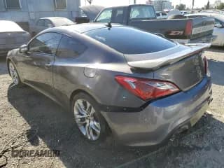 ✅ 2013 Hyundai Genesis Coupe Track • VIN: KMHHU6KJ8DU083980 • Lot: 41989205. Wystawiony na Copart z przebiegiem 108 382 mil. Bezpłatny archiwum sprzedaży aukcyjnych z USA i szczegółowy raport historii pojazdu na DreamBid. Zdjęcie 2.