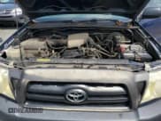 ✅ 2008 Toyota Tacoma • VIN: 5TEPX42N98Z568222 • Lot: 68598325. Wystawiony na Copart z przebiegiem 238 960 mil. Bezpłatny archiwum sprzedaży aukcyjnych z USA i szczegółowy raport historii pojazdu na DreamBid. Zdjęcie 11.