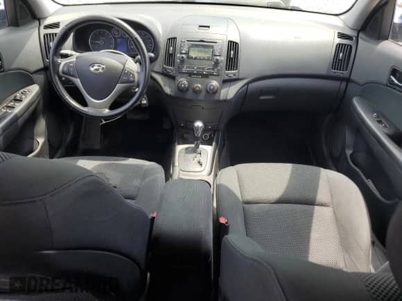 2010 Hyundai Elantra SE с VIN KMHDC8AE1AU064877, выставлен на аукционе Copart как лот 65326825 с пробегом 136 157 миль миль и Списание • Salvage title. История ставок и продаж доступна на DreamBid. Изображение 8.