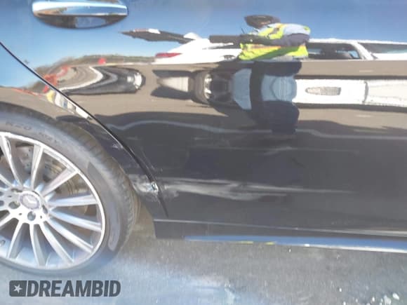 ✅ 2015 Mercedes-Benz S 550 • VIN: WDDUG8CBXFA196384 • Lot: 43575319. Listed on IAAI with 47,032 mi. Free auction sales archive from the USA and detailed vehicle history report at DreamBid. Image 20.