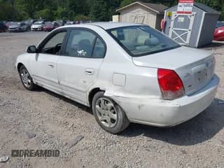 ✅ 2005 Hyundai Elantra GLS • VIN: KMHDN46D85U989908 • Lot: 42937936. Wystawiony na IAAI z przebiegiem 111 690 mil. Bezpłatny archiwum sprzedaży aukcyjnych z USA i szczegółowy raport historii pojazdu na DreamBid. Zdjęcie 3.