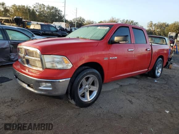 2010 Dodge 1500 SLT z VIN 1D7RB1CT7AS206067, wystawiony jako Copart lot #78496084 z przebiegiem 203 871 mil mil oraz Szkoda całkowita • Salvage title. Historia ofert i sprzedaży dostępna na DreamBid. Obrazek 1.