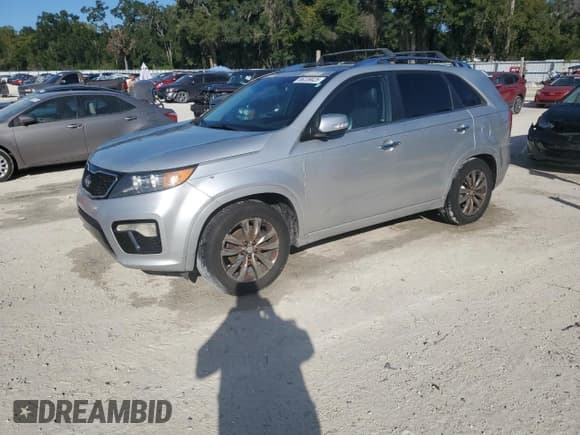 ✅ 2012 Kia Sorento SX • VIN: 5XYKW4A21CG265474 • Lot: 86339025. Wystawiony na Copart z przebiegiem 275 799 mil. Bezpłatny archiwum sprzedaży aukcyjnych z USA i szczegółowy raport historii pojazdu na DreamBid. Zdjęcie 1.