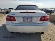 ✅ 2013 Mercedes-Benz E 350 • VIN: WDDKK5KF2DF215681 • Лот: 81969635. Опубликован ранее на Copart с пробегом 140 199 миль. Бесплатный доступ к архиву аукционных продаж из США и подробный отчёт об истории автомобиля на DreamBid. Изображение 6.