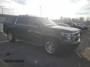 ✅ 2016 Chevrolet Suburban LT • VIN: 1GNSKHKC9GR453426 • Lot: 83484374. Wystawiony na Copart z przebiegiem 194 147 mil. Bezpłatny archiwum sprzedaży aukcyjnych z USA i szczegółowy raport historii pojazdu na DreamBid. Zdjęcie 4.
