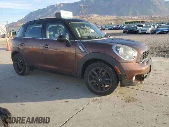 ✅ 2013 MINI Countryman S • VIN: WMWZC3C59DWP21375 • Lot: 92312315. Wystawiony na Copart z przebiegiem Nie podano. Bezpłatny archiwum sprzedaży aukcyjnych z USA i szczegółowy raport historii pojazdu na DreamBid. Zdjęcie 4.