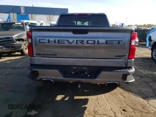 ✅ 2021 Chevrolet Silverado 1500 RST • VIN: 3GCUYEED4MG282583 • Lot: 74176364. Wystawiony na Copart z przebiegiem 59 425 mil. Bezpłatny archiwum sprzedaży aukcyjnych z USA i szczegółowy raport historii pojazdu na DreamBid. Zdjęcie 6.