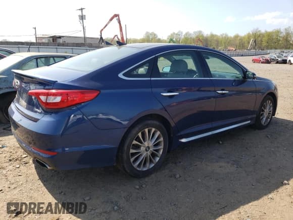 ✅ 2015 Hyundai Sonata Sport • VIN: 5NPE34AF9FH047711 • Lot: 49712923. Listed on Copart with 183,576 mi. Free auction sales archive from the USA and detailed vehicle history report at DreamBid. Image 3.