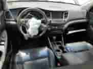 2018 Hyundai Tucson Limited z VIN KM8J33A2XJU818550, wystawiony jako Copart lot #64675655 z przebiegiem Nie podano mil oraz Szkoda całkowita • Salvage title. Historia ofert i sprzedaży dostępna na DreamBid. Obrazek 8.