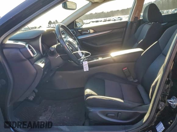 ✅ 2016 Nissan Maxima SV • VIN: 1N4AA6AP9GC383175 • Lot: 95399355. Listed on Copart with 60,465 mi. Free auction sales archive from the USA and detailed vehicle history report at DreamBid. Image 7.