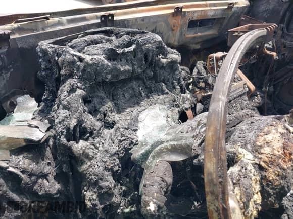 2018 Hyundai Kona Ultimate with VIN KM8K53A50JU072389, listed as a IAAI auction lot 42523812 with Not provided miles and . Bid and sale history available at DreamBid. Image 7.