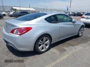 ✅ 2012 Hyundai Genesis Coupe 2.0T • VIN: KMHHT6KD0CU070569 • Лот: 42588532. Опубликован ранее на IAAI с пробегом 198 200 миль. Бесплатный доступ к архиву аукционных продаж из США и подробный отчёт об истории автомобиля на DreamBid. Изображение 4.