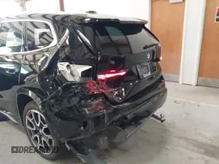 ✅ 2023 BMW X1 xDrive28i • VIN: WBX73EF09P5X72572 • Lot: 43666910. Listed on IAAI with 45,910 mi. Free auction sales archive from the USA and detailed vehicle history report at DreamBid. Image 6.