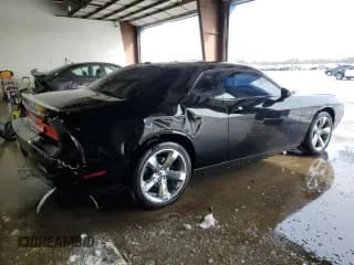 ✅ 2011 Dodge Challenger R/T Classic • VIN: 2B3CJ5DT1BH561898 • Lot: 43788305. Wystawiony na Copart z przebiegiem 60 794 mil. Bezpłatny archiwum sprzedaży aukcyjnych z USA i szczegółowy raport historii pojazdu na DreamBid. Zdjęcie 3.