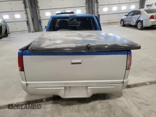 ✅ 1998 Chevrolet S-10 LS • VIN: 1GCCS1947W8192787 • Лот: 85696744. Опубликован ранее на Copart с пробегом Не указан. Бесплатный доступ к архиву аукционных продаж из США и подробный отчёт об истории автомобиля на DreamBid. Изображение 6.