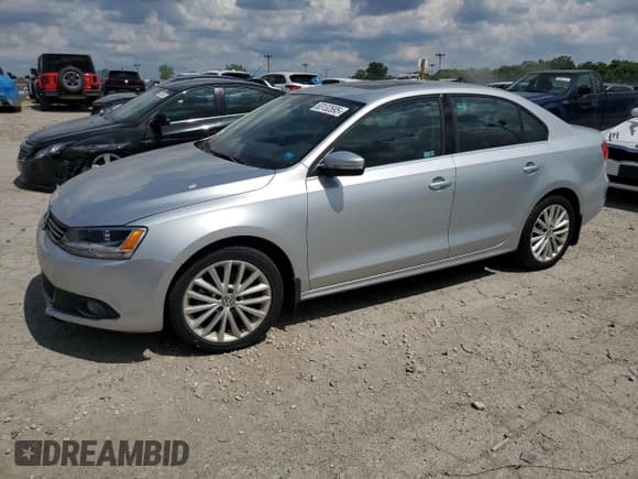 ✅ 2013 Volkswagen Jetta TDI w/Premium • VIN: 3VWLL7AJ4DM385387 • Lot: 63132695. Listed on Copart with 132,468 mi. Free auction sales archive from the USA and detailed vehicle history report at DreamBid. Image 1.