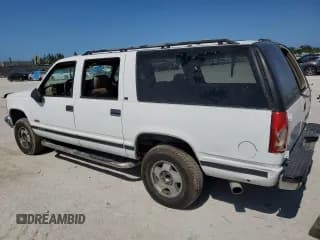 ✅ 1999 Chevrolet Suburban • VIN: 3GNFK16RXXG223742 • Lot: 54220704. Wystawiony na Copart z przebiegiem Nie podano. Bezpłatny archiwum sprzedaży aukcyjnych z USA i szczegółowy raport historii pojazdu na DreamBid. Zdjęcie 2.