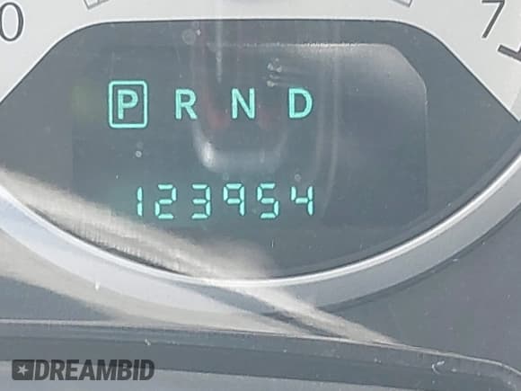 ✅ 2008 Chrysler Town & Country Touring • VIN: 2A8HR54PX8R108343 • Lot: 43082645. Listed on IAAI with 123,954 mi. Free auction sales archive from the USA and detailed vehicle history report at DreamBid. Image 15.