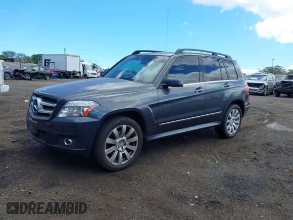 ✅ 2012 Mercedes-Benz GLK 350 • VIN: WDCGG5GBXCF868615 • Lot: 42620925. Listed on IAAI with 85,700 mi. Free auction sales archive from the USA and detailed vehicle history report at DreamBid. Image 2.