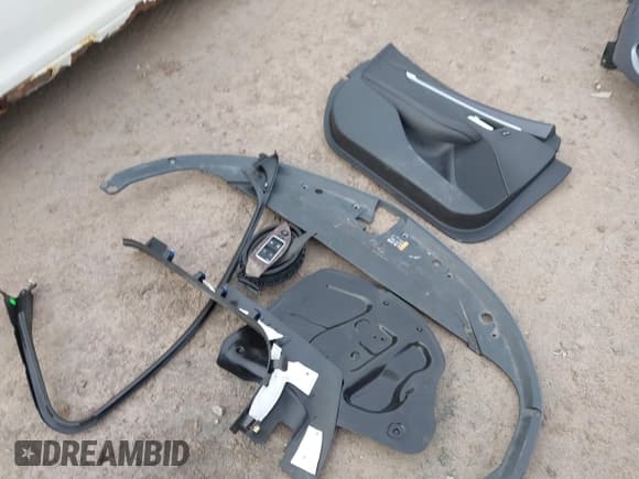 ✅ 2014 Chevrolet Impala LTZ • VIN: 1G1155S3XEU146148 • Lot: 43460778. Listed on IAAI with 130,082 mi. Free auction sales archive from the USA and detailed vehicle history report at DreamBid. Image 12.