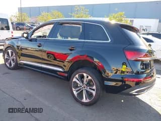 ✅ 2021 Audi Q7 Premium Plus • VIN: WA1LXAF75MD029831 • Лот: 41215436. Опубликован ранее на IAAI с пробегом 32 011 миль. Бесплатный доступ к архиву аукционных продаж из США и подробный отчёт об истории автомобиля на DreamBid. Изображение 3.