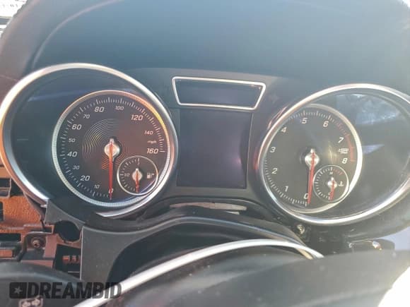 ✅ 2019 Mercedes-Benz GLS 450 • VIN: 4JGDF6EE1KB213453 • Лот: 93256825. Опубликован ранее на Copart с пробегом Не указан. Бесплатный доступ к архиву аукционных продаж из США и подробный отчёт об истории автомобиля на DreamBid. Изображение 9.