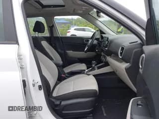✅ 2023 Hyundai Venue SEL • VIN: KMHRC8A38PU211791 • Lot: 42370593. Listed on IAAI with 32,167 mi. Free auction sales archive from the USA and detailed vehicle history report at DreamBid. Image 5.