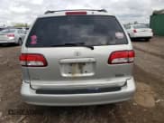 ✅ 2003 Toyota Sienna LE • VIN: 4T3ZF13C53U545399 • Lot: 61987834. Listed on Copart with 268,988 mi. Free auction sales archive from the USA and detailed vehicle history report at DreamBid. Image 12.