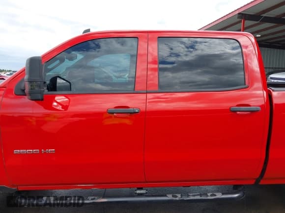✅ 2015 Chevrolet Silverado 2500HD LT • VIN: 1GC1KVE81FF124195 • Lot: 42883281. Listed on IAAI with 331,547 mi. Free auction sales archive from the USA and detailed vehicle history report at DreamBid. Image 14.