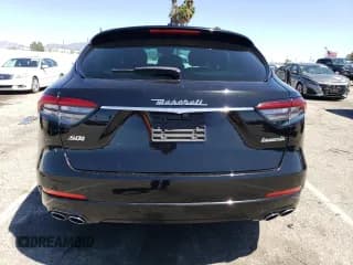 ✅ 2021 Maserati Levante S • VIN: ZN661YUA4MX370243 • Лот: 50003184. Опубликован ранее на Copart с пробегом Не указан. Бесплатный доступ к архиву аукционных продаж из США и подробный отчёт об истории автомобиля на DreamBid. Изображение 6.