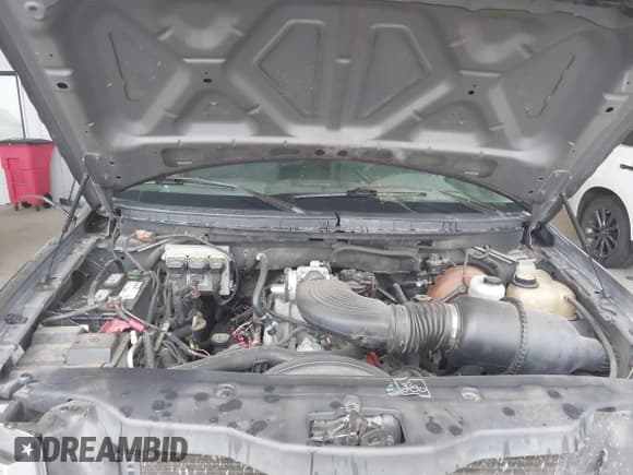 ✅ 2004 Ford F-150 XLT • VIN: 1FTRW12W74KD10296 • Lot: 42083746. Listed on IAAI with 170,500 mi. Free auction sales archive from the USA and detailed vehicle history report at DreamBid. Image 10.