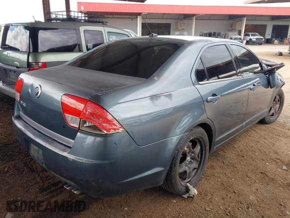 ✅ 2011 Mercury Milan • VIN: 3MEHM0HA9BR600716 • Лот: 42214376. Опубликован ранее на IAAI с пробегом 184 424 миль. Бесплатный доступ к архиву аукционных продаж из США и подробный отчёт об истории автомобиля на DreamBid. Изображение 4.