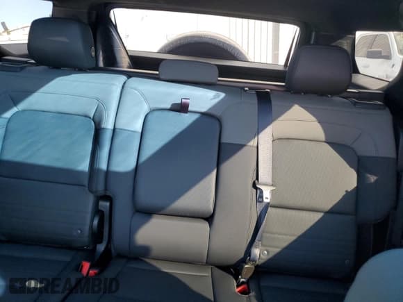 ✅ 2024 GMC Hummer EV 3X • VIN: 1GKB0RDC6RU103340 • Lot: 79773874. Wystawiony na Copart z przebiegiem Nie podano. Bezpłatny archiwum sprzedaży aukcyjnych z USA i szczegółowy raport historii pojazdu na DreamBid. Zdjęcie 10.