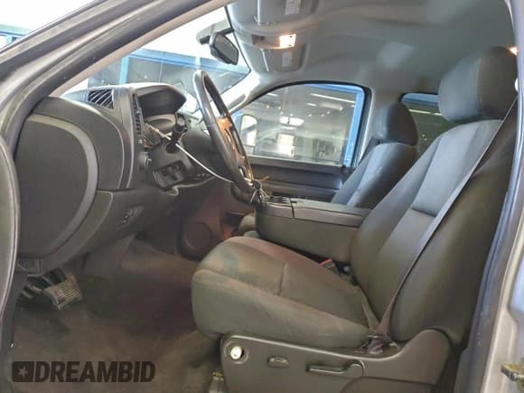 ✅ 2012 Chevrolet Silverado 2500HD LT • VIN: 1GC1KXCGXCF115514 • Лот: 94944095. Опубликован ранее на Copart с пробегом 106 731 миль. Бесплатный доступ к архиву аукционных продаж из США и подробный отчёт об истории автомобиля на DreamBid. Изображение 7.