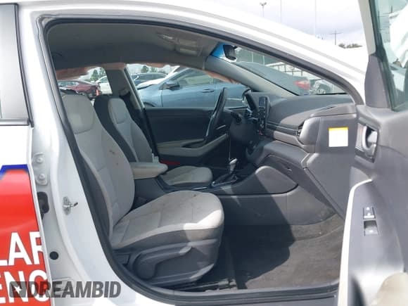 ✅ 2022 Hyundai Ioniq Blue • VIN: KMHC65LC4NU279625 • Lot: 41518795. Wystawiony na IAAI z przebiegiem 75 232 mil. Bezpłatny archiwum sprzedaży aukcyjnych z USA i szczegółowy raport historii pojazdu na DreamBid. Zdjęcie 5.