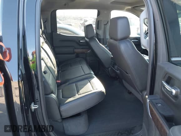 ✅ 2020 GMC Sierra 1500 Denali • VIN: 3GTP8FED4LG417417 • Lot: 43512432. Wystawiony na IAAI z przebiegiem 65 122 mil. Bezpłatny archiwum sprzedaży aukcyjnych z USA i szczegółowy raport historii pojazdu na DreamBid. Zdjęcie 8.